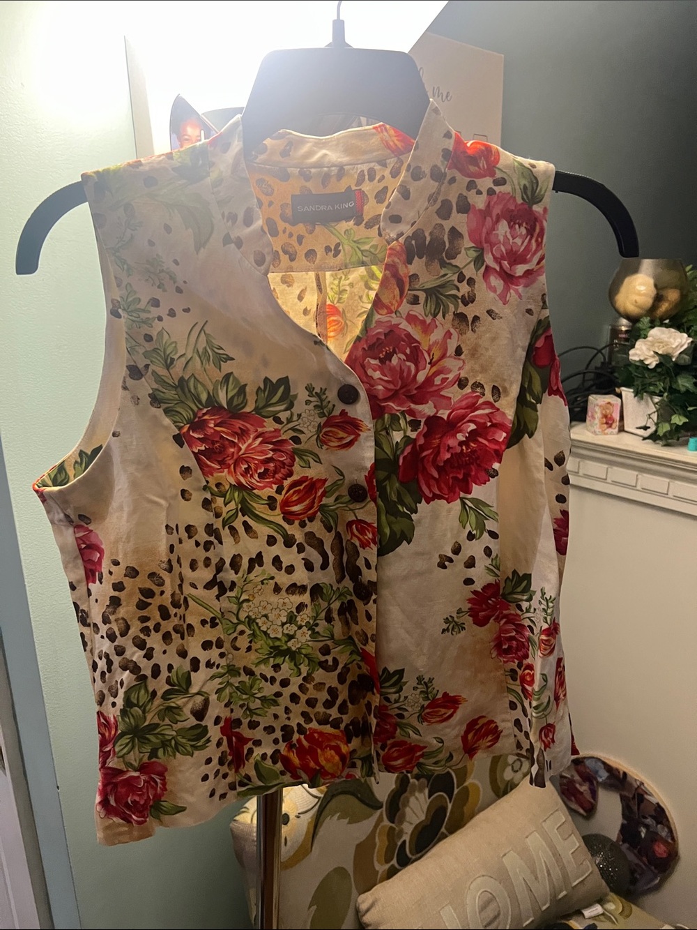 Vintage Sandra King Leopard/floral Print Sleeveless Vest - Cream with Red Floral